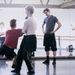 Choreographer Alejandro Cerrudo rehearses "One Thousand Pieces" with Hubbard Street Dance Chicago (photo credit: Todd Rosenberg)